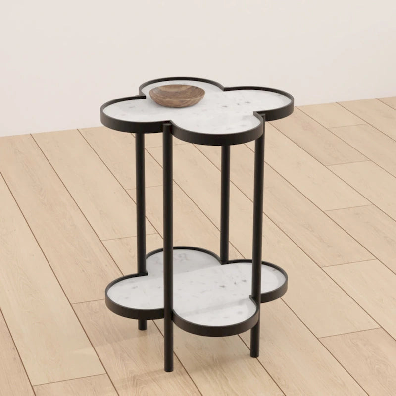 Table d'appoint, plateau en marbre véritable blanc en forme de trèfle avec cadre en fer noir