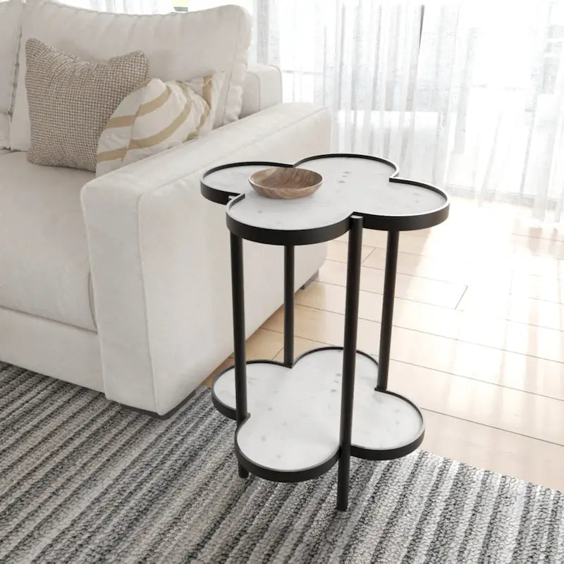 Table d'appoint, plateau en marbre véritable blanc en forme de trèfle avec cadre en fer noir