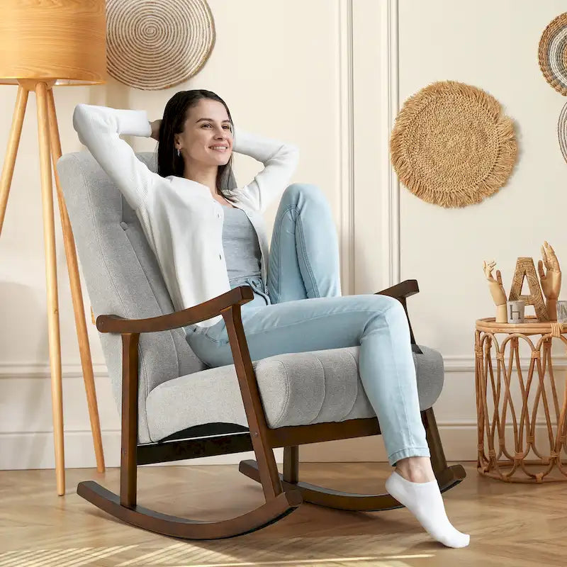 Fauteuil à bascule rembourré moderne avec dossier haut